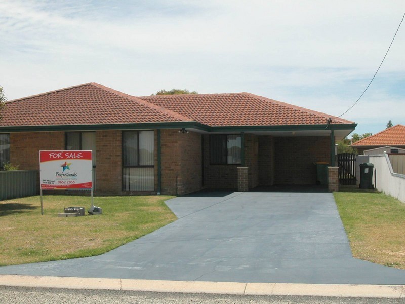 4A ESSEX STREET, Jurien Bay WA 6516