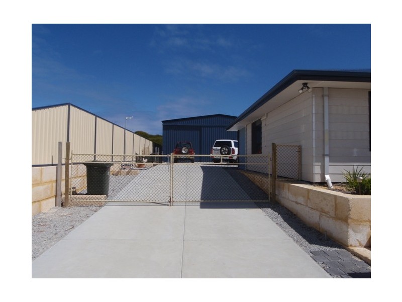 25 CRAIKE WAY, Green Head WA 6514