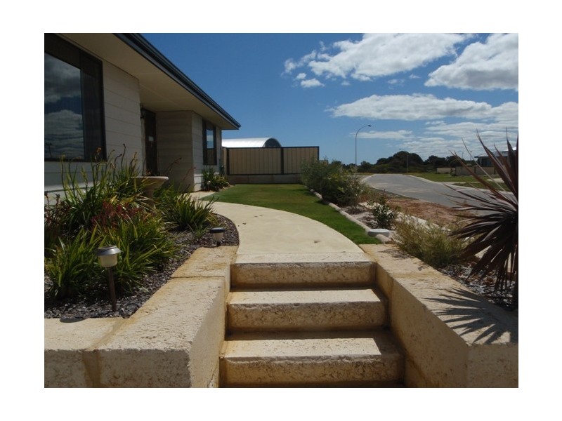 25 CRAIKE WAY, Green Head WA 6514