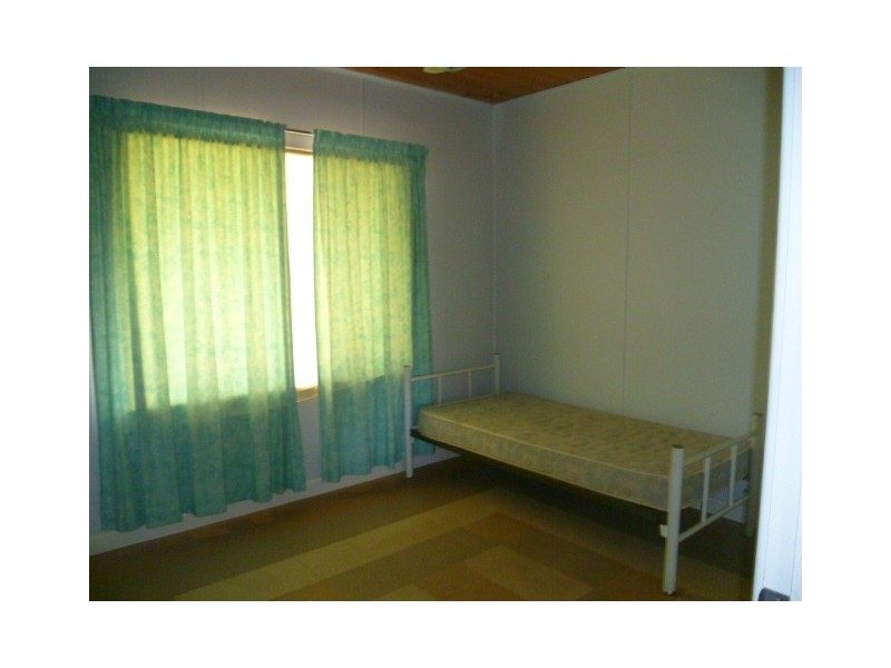 6 Williams Place, Green Head WA 6514