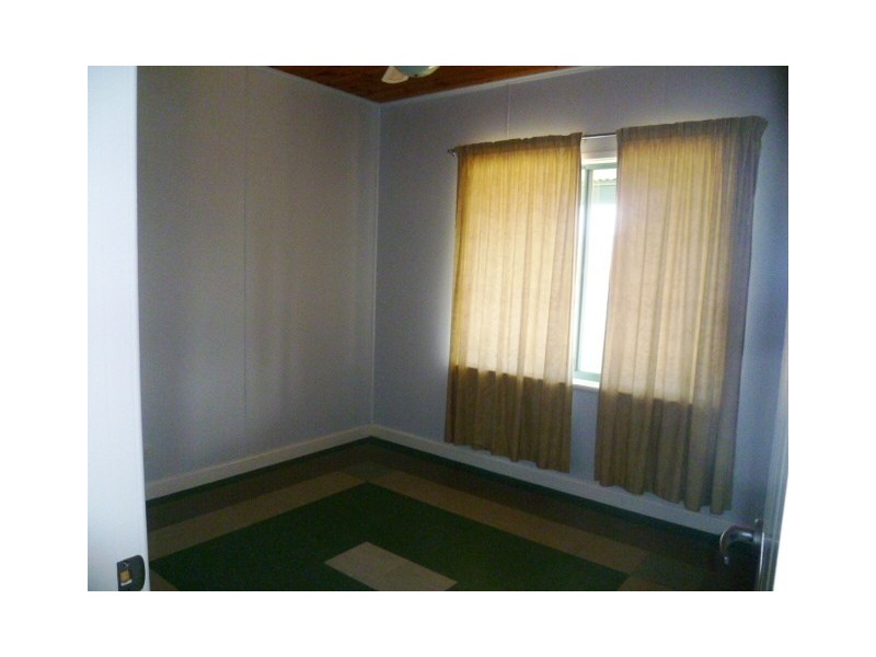 6 Williams Place, Green Head WA 6514