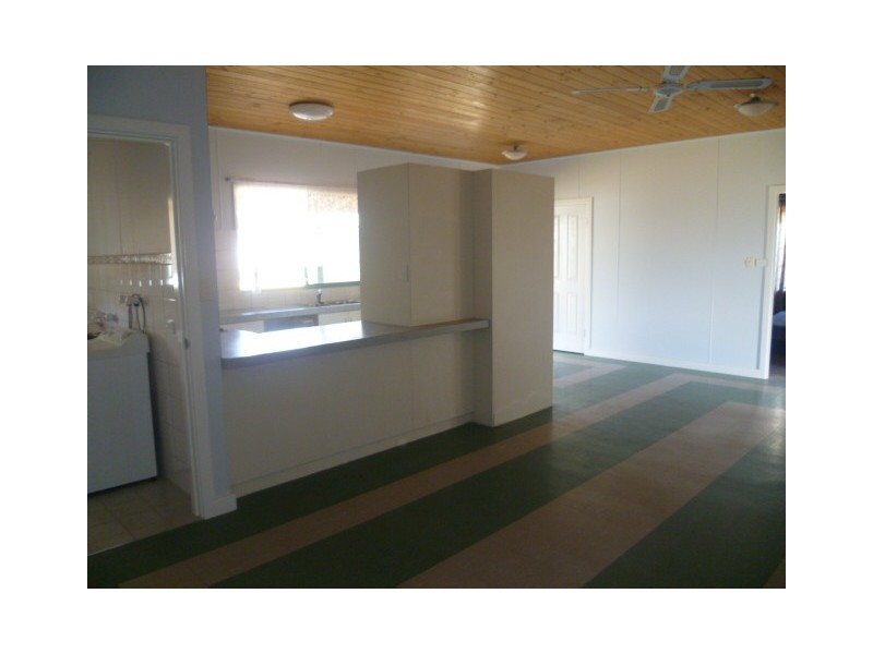 6 Williams Place, Green Head WA 6514