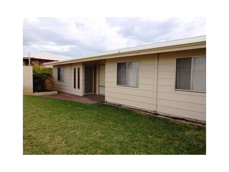 6 MALAGA COURT, Cervantes WA 6511