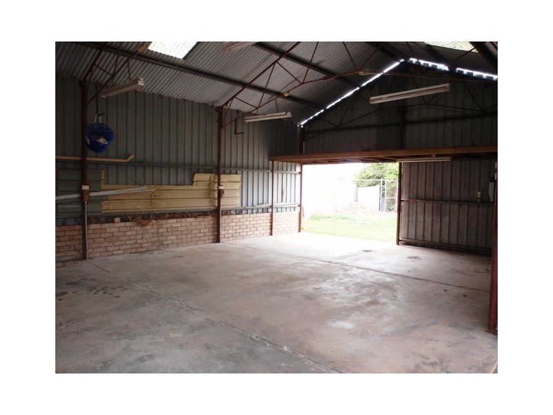 6 MALAGA COURT, Cervantes WA 6511