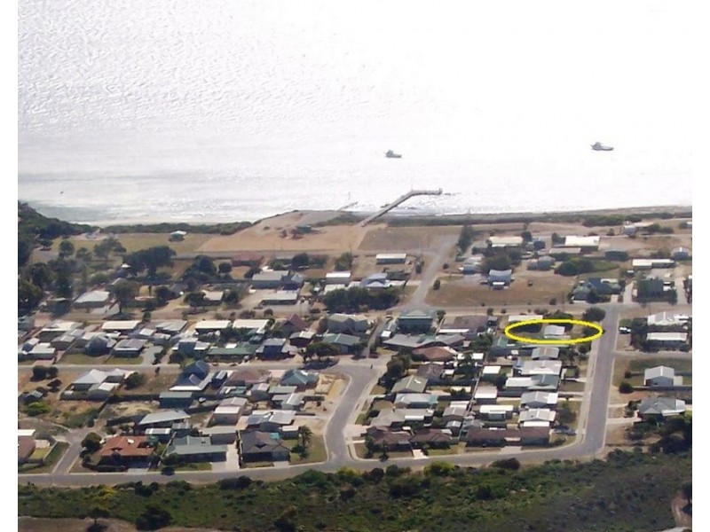 4 HUNTER CRES, Green Head WA 6514