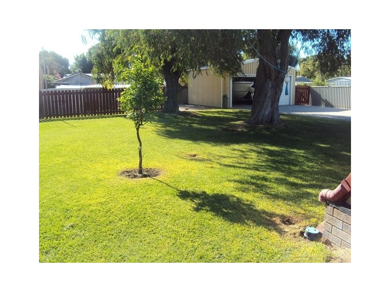 6 HAMERSLEY STREET, Jurien Bay WA 6516