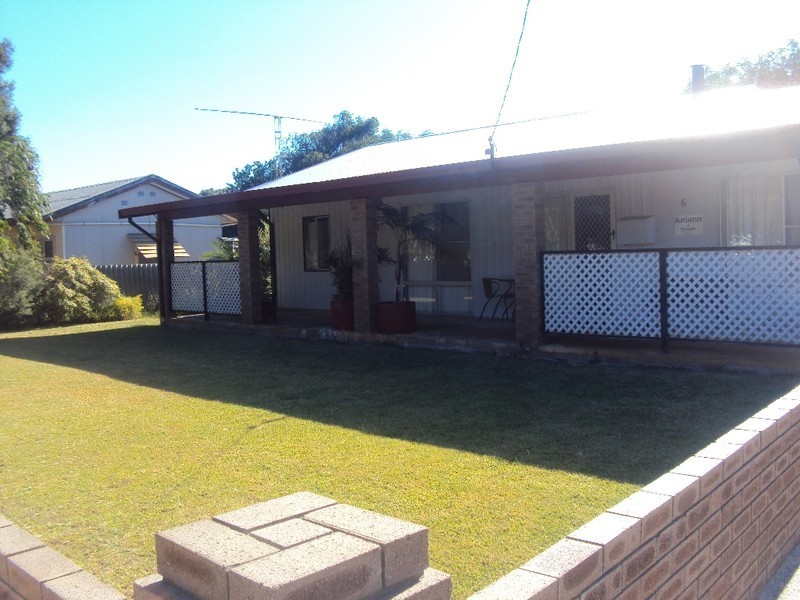 6 HAMERSLEY STREET, Jurien Bay WA 6516