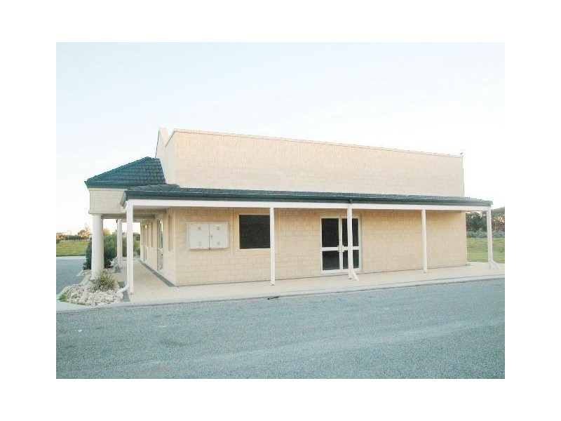 Unit 1/18 Cadiz Street, Cervantes WA 6511