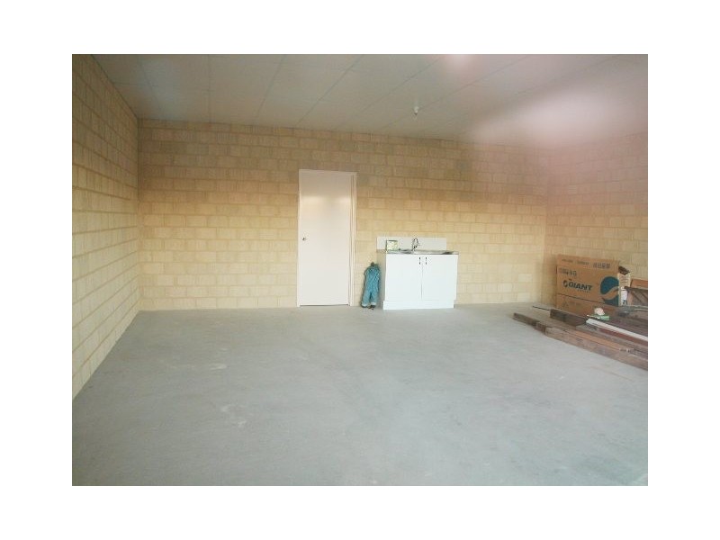 Unit 2/18 Cadiz Street, Cervantes WA 6511