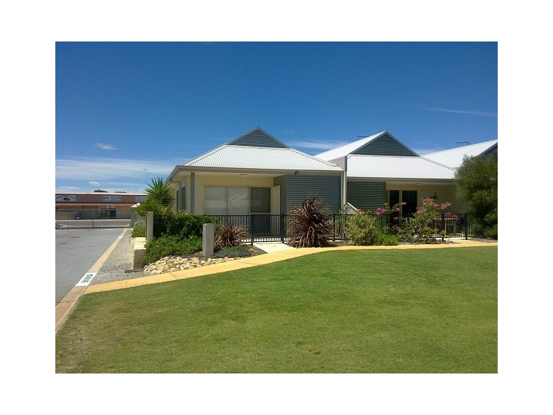 11 (U44) HEATON STREET, Jurien Bay WA 6516