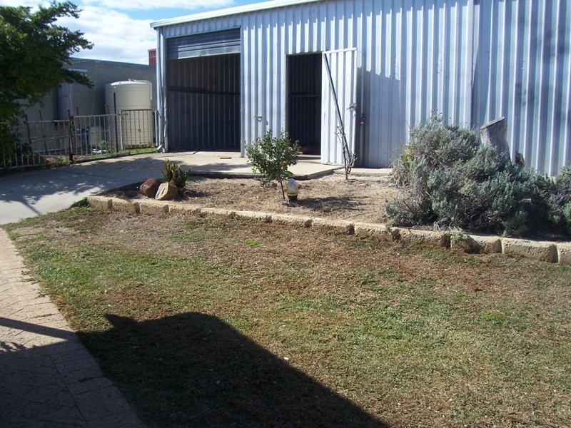 10 BONHAM STREET, Leeman WA 6514