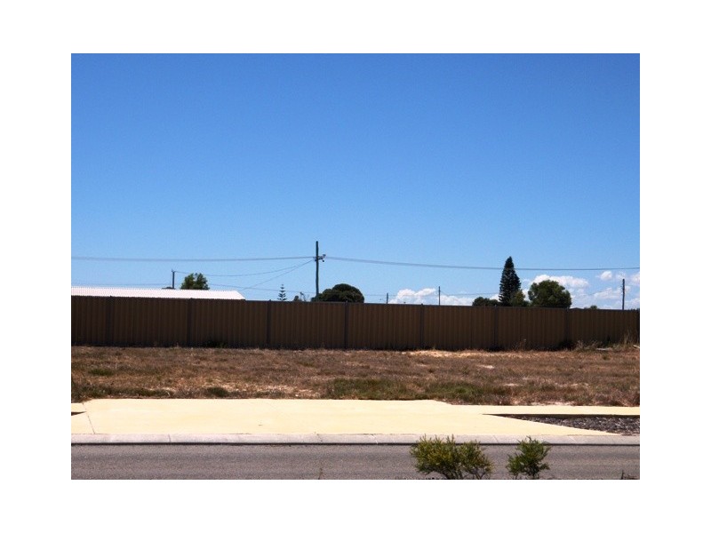 14 (LOT 566) Dryandra Boulevard, Jurien Bay WA 6516