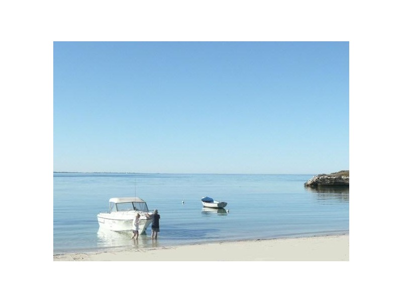 14 Pethick Loop, Green Head WA 6514