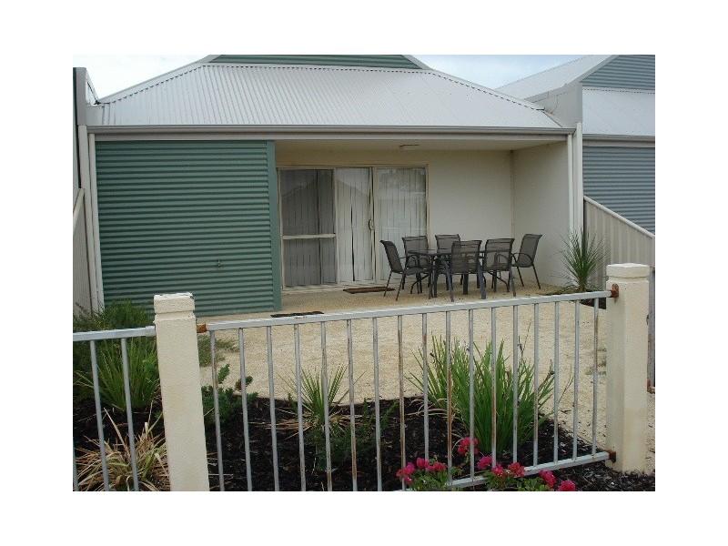 11 (U25) HEATON STREET, Jurien Bay WA 6516