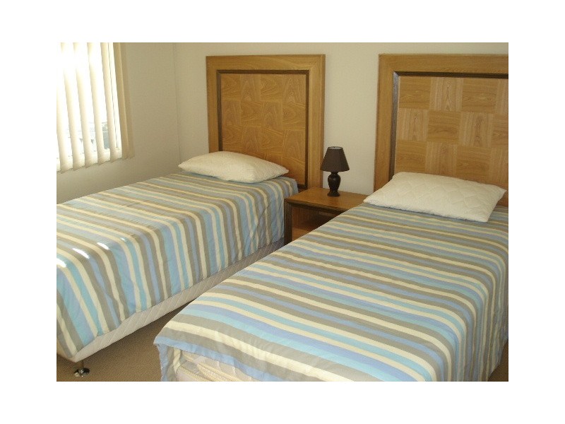 11 (U25) HEATON STREET, Jurien Bay WA 6516