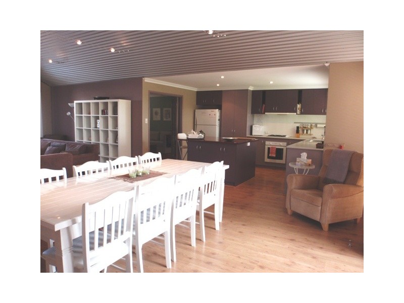 16 BETTONG AVENUE, Jurien Bay WA 6516