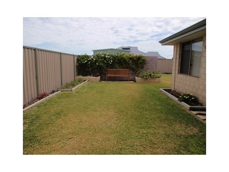 16 BETTONG AVENUE, Jurien Bay WA 6516