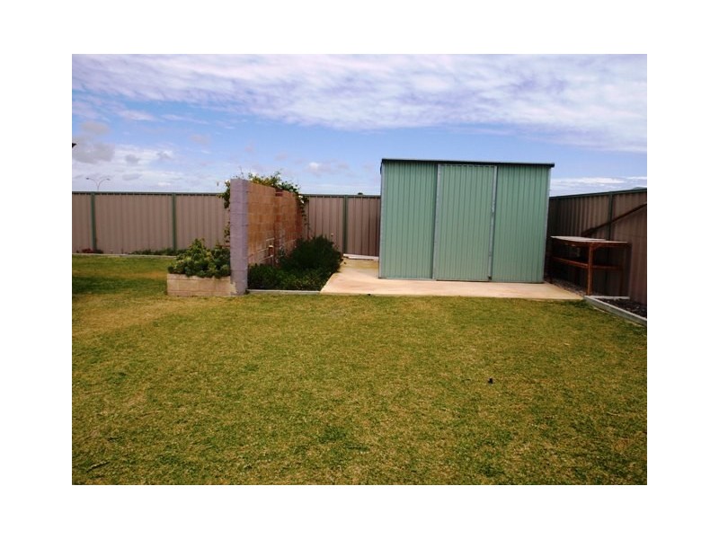 16 BETTONG AVENUE, Jurien Bay WA 6516