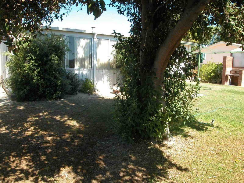 42 LESUEUR DRIVE, Jurien Bay WA 6516