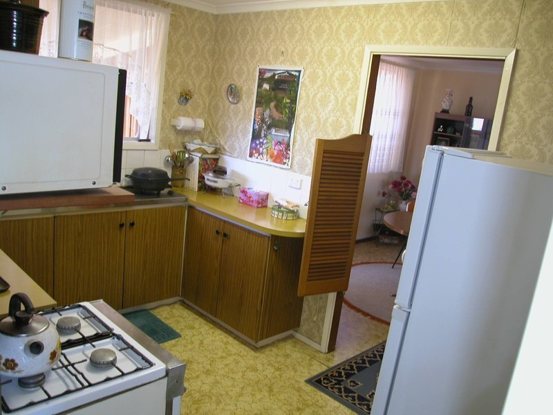 42 LESUEUR DRIVE, Jurien Bay WA 6516