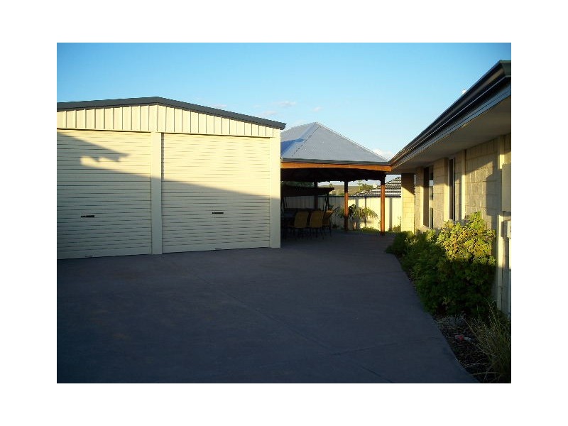 8 MALLEE CLOSE, Jurien Bay WA 6516