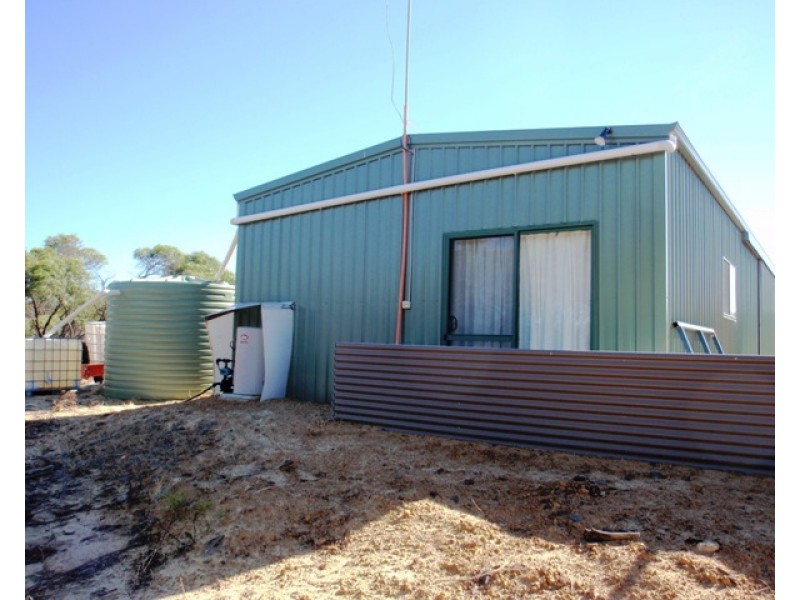 44 RIVER LOOP, Jurien Bay WA 6516