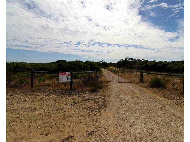 44 RIVER LOOP, Jurien Bay WA 6516