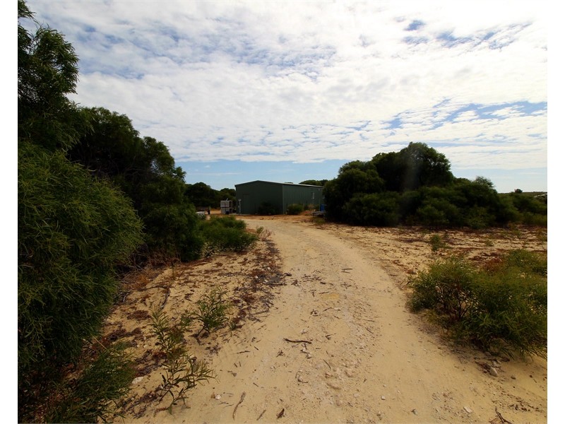 44 RIVER LOOP, Jurien Bay WA 6516