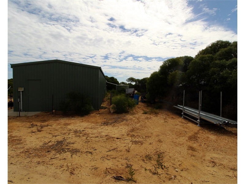 44 RIVER LOOP, Jurien Bay WA 6516