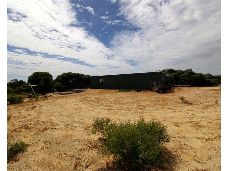 44 RIVER LOOP, Jurien Bay WA 6516