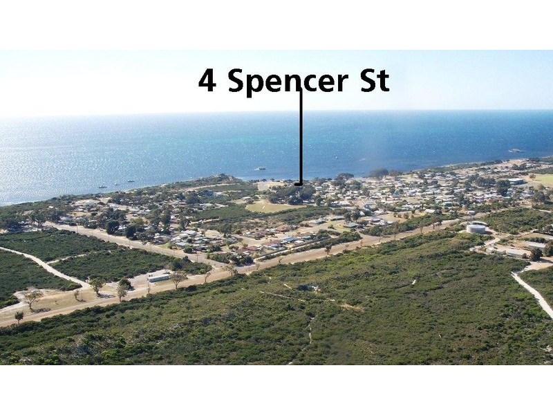 4 SPENCER STREET, Leeman WA 6514