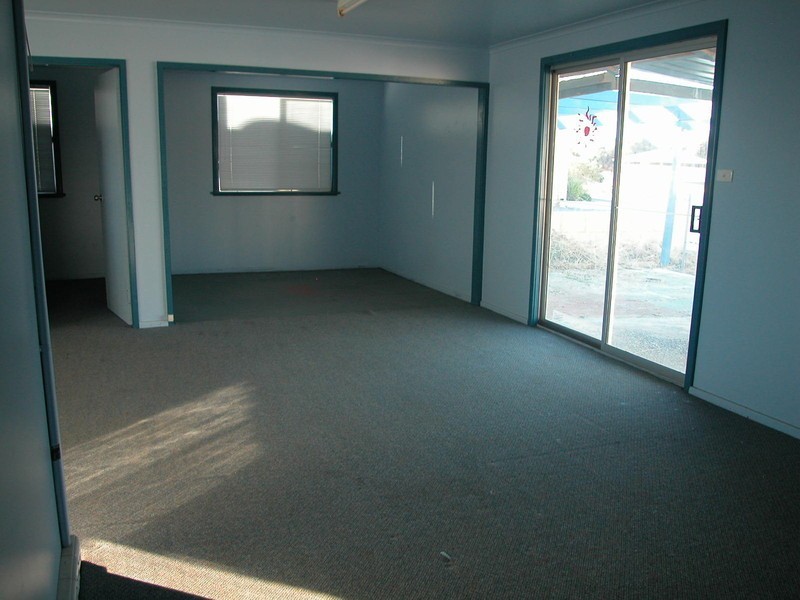 4 SPENCER STREET, Leeman WA 6514