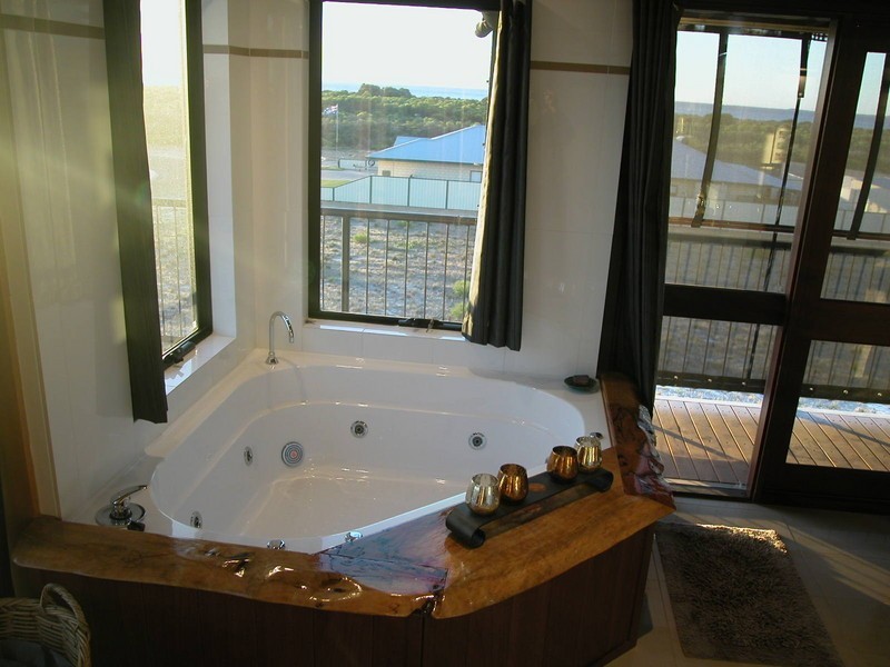 12  PINETREE CIRCUIT, Jurien Bay WA 6516