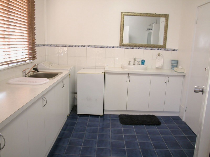 12  PINETREE CIRCUIT, Jurien Bay WA 6516