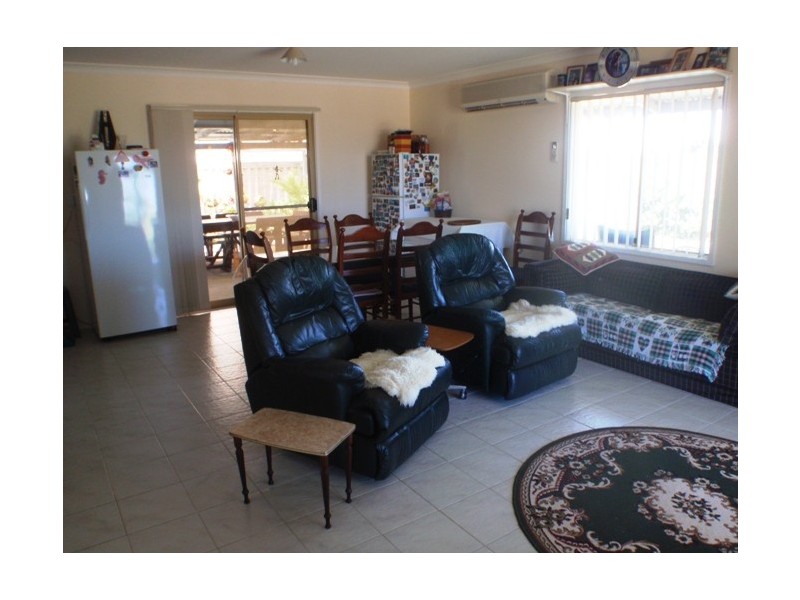 2 Heales Way, Green Head WA 6514