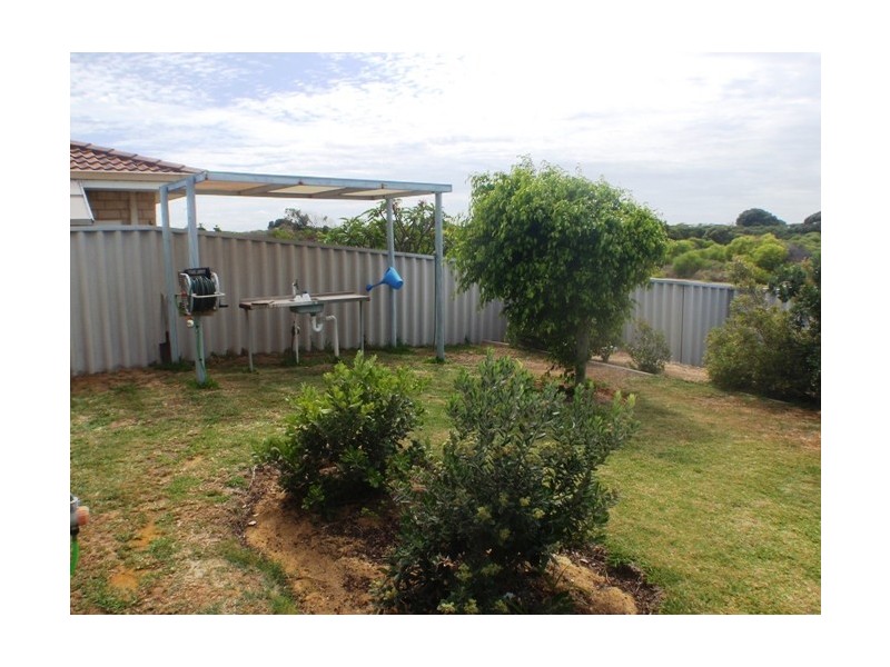 2 Heales Way, Green Head WA 6514