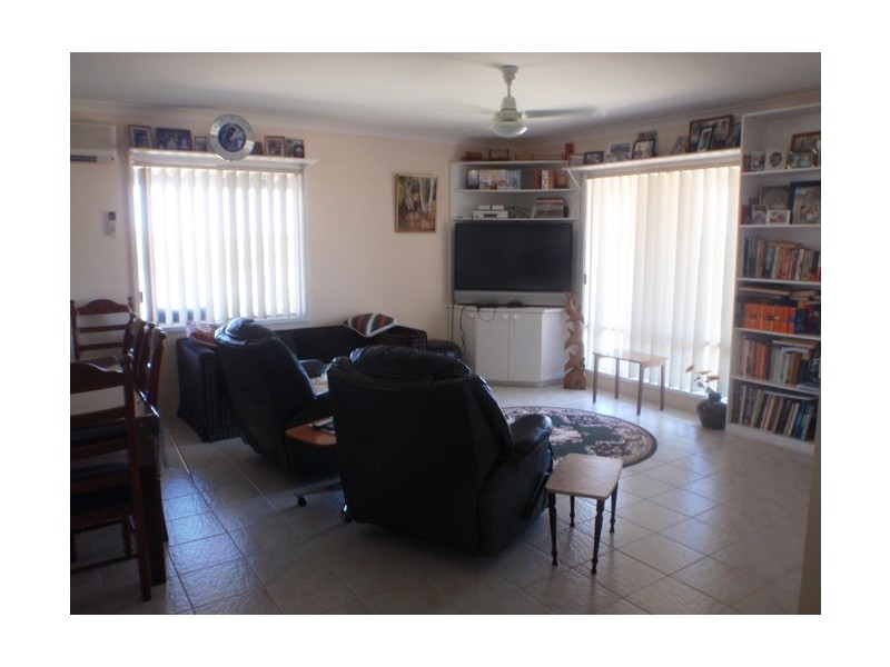 2 Heales Way, Green Head WA 6514