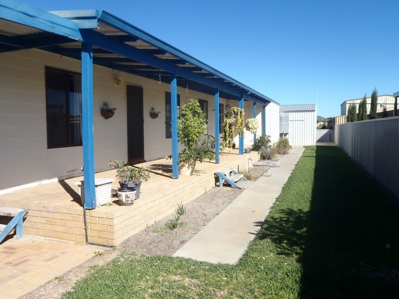 2 AVOCET STREET, Jurien Bay WA 6516