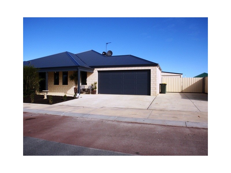 8 PEACEFUL BAY PARADE, Jurien Bay WA 6516