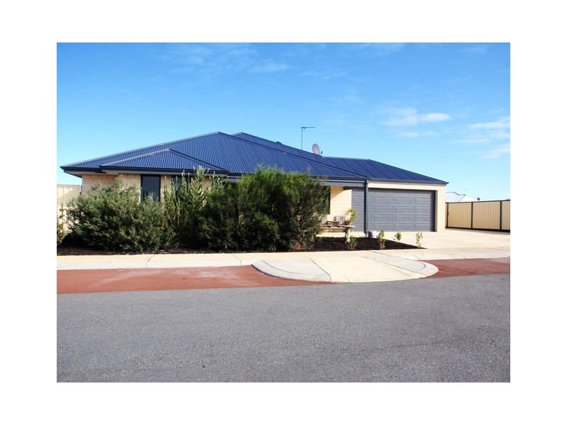 8 PEACEFUL BAY PARADE, Jurien Bay WA 6516