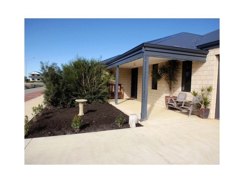 8 PEACEFUL BAY PARADE, Jurien Bay WA 6516