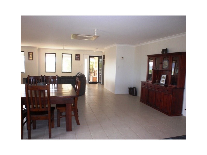 8 PEACEFUL BAY PARADE, Jurien Bay WA 6516