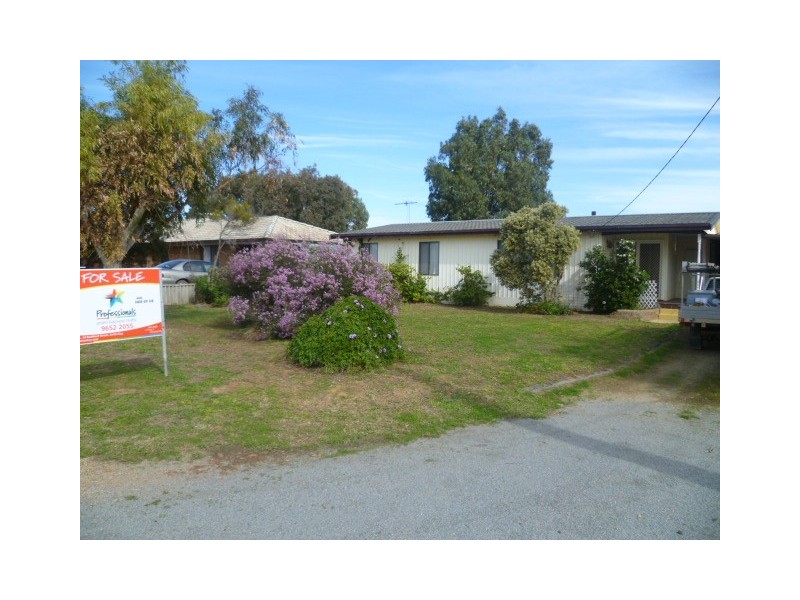 65 NAIRN STREET, Leeman WA 6514