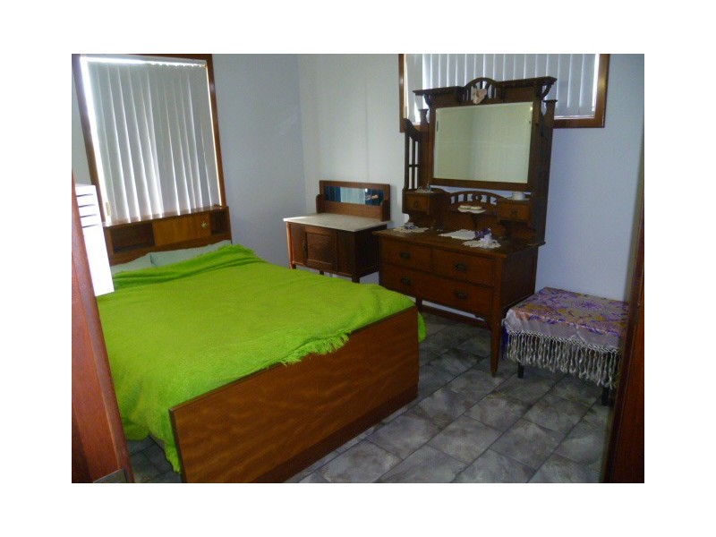 65 NAIRN STREET, Leeman WA 6514