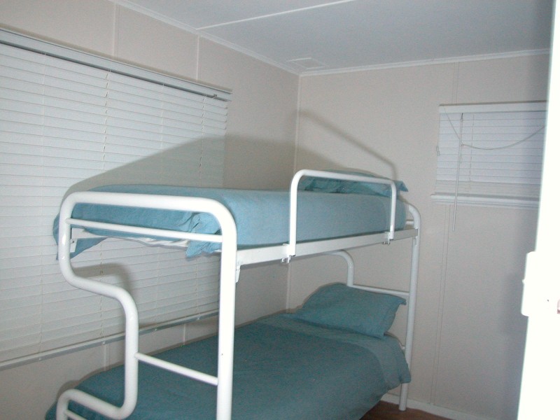 6 LINDSAY STREET, Jurien Bay WA 6516