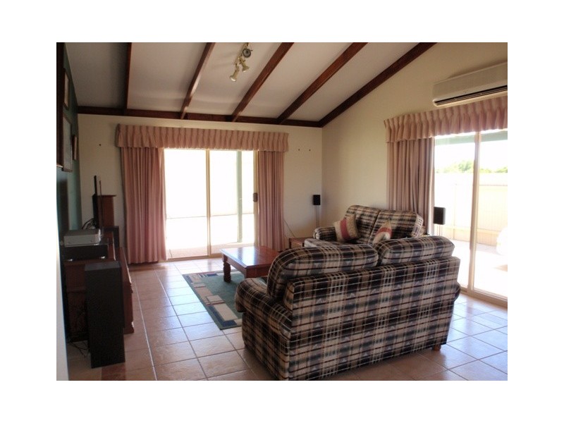 47 SHEARWATER DRIVE, Jurien Bay WA 6516