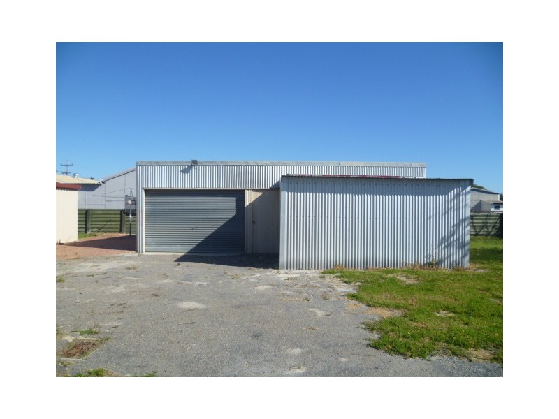 45 NAIRN STREET, Leeman WA 6514