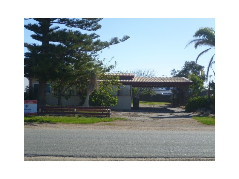 45 NAIRN STREET, Leeman WA 6514