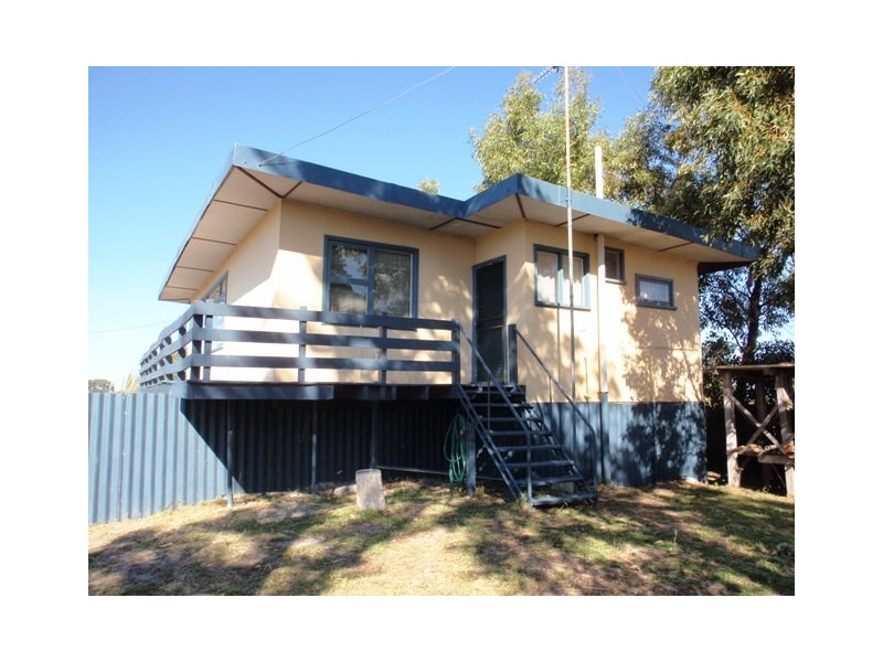 17 WESTON STREET, Cervantes WA 6511