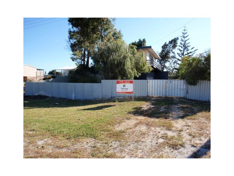 17 WESTON STREET, Cervantes WA 6511